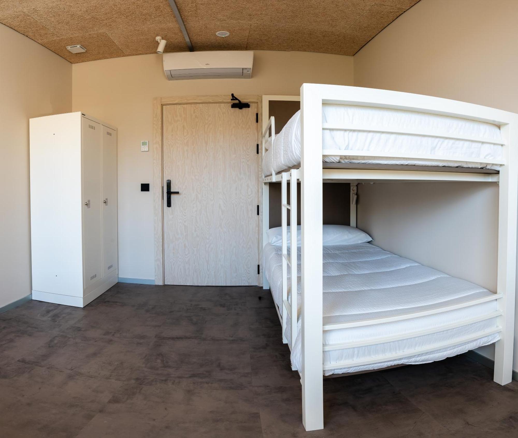 Lamia Bbk Women Hostel-Solo Mujeres Бильбао Экстерьер фото