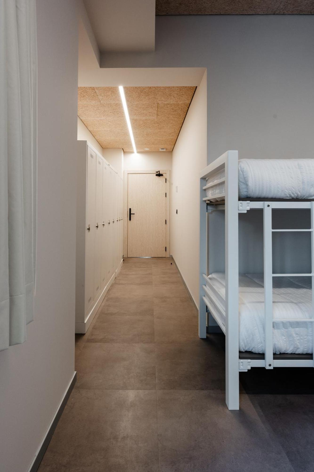 Lamia Bbk Women Hostel-Solo Mujeres Бильбао Экстерьер фото