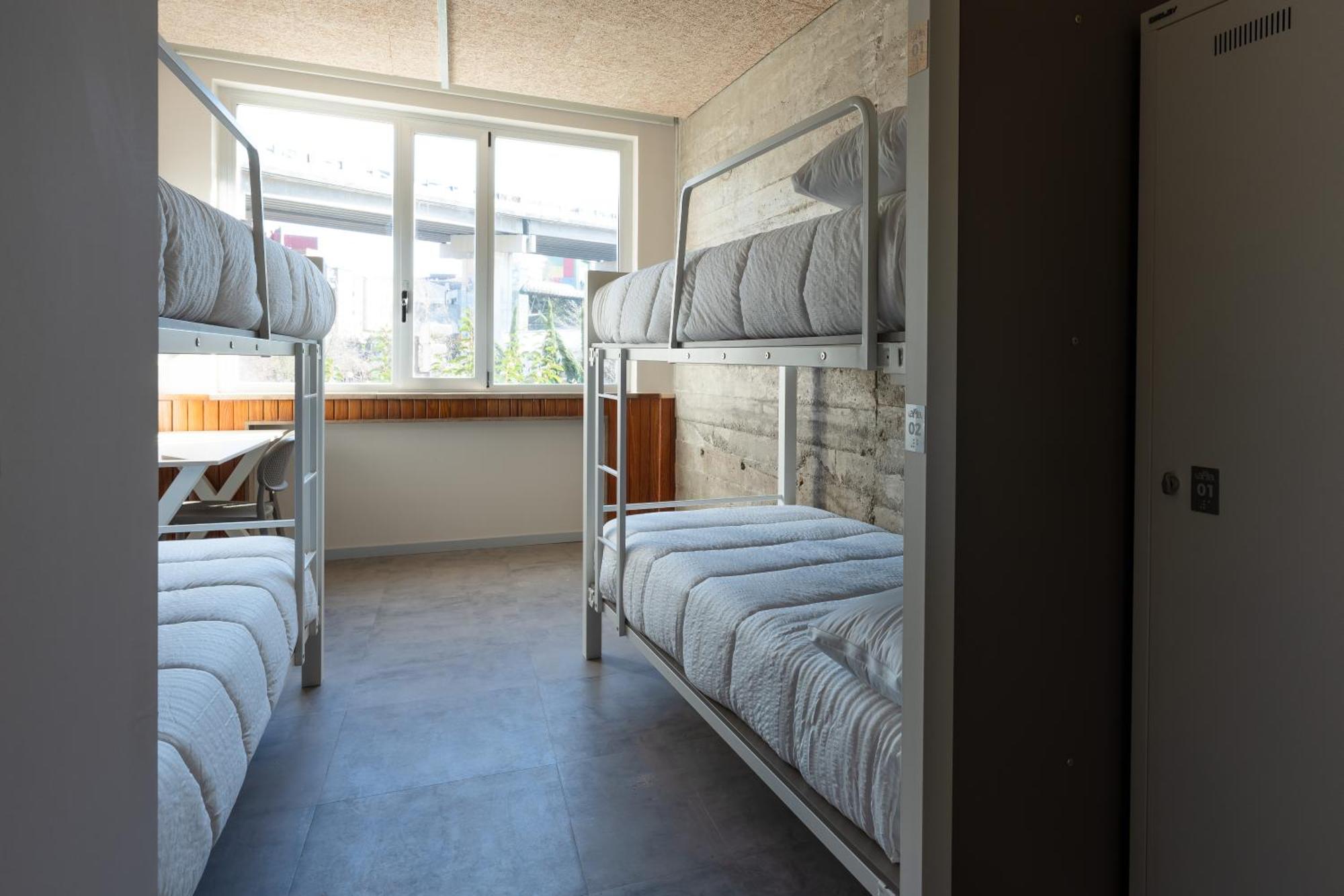 Lamia Bbk Women Hostel-Solo Mujeres Бильбао Экстерьер фото