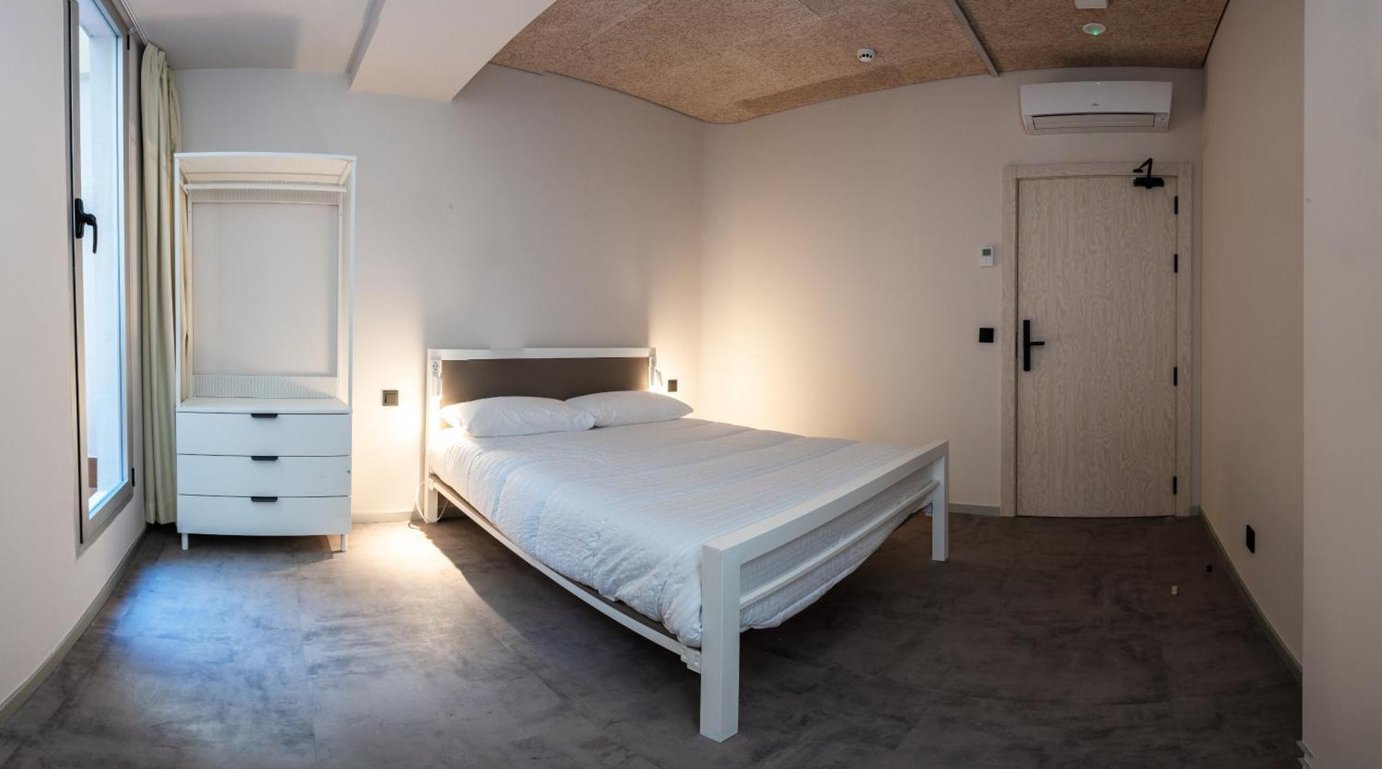 Lamia Bbk Women Hostel-Solo Mujeres Бильбао Экстерьер фото