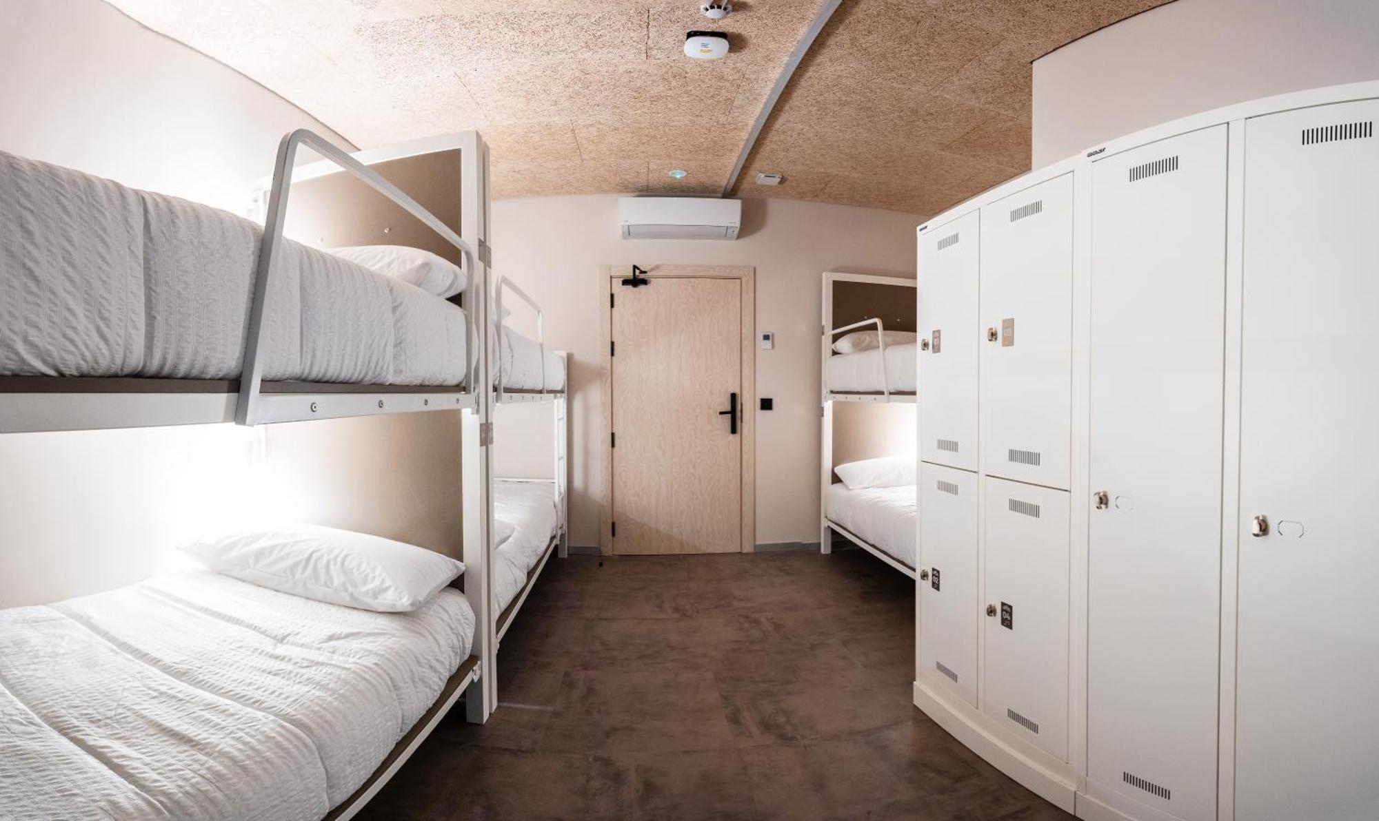 Lamia Bbk Women Hostel-Solo Mujeres Бильбао Экстерьер фото