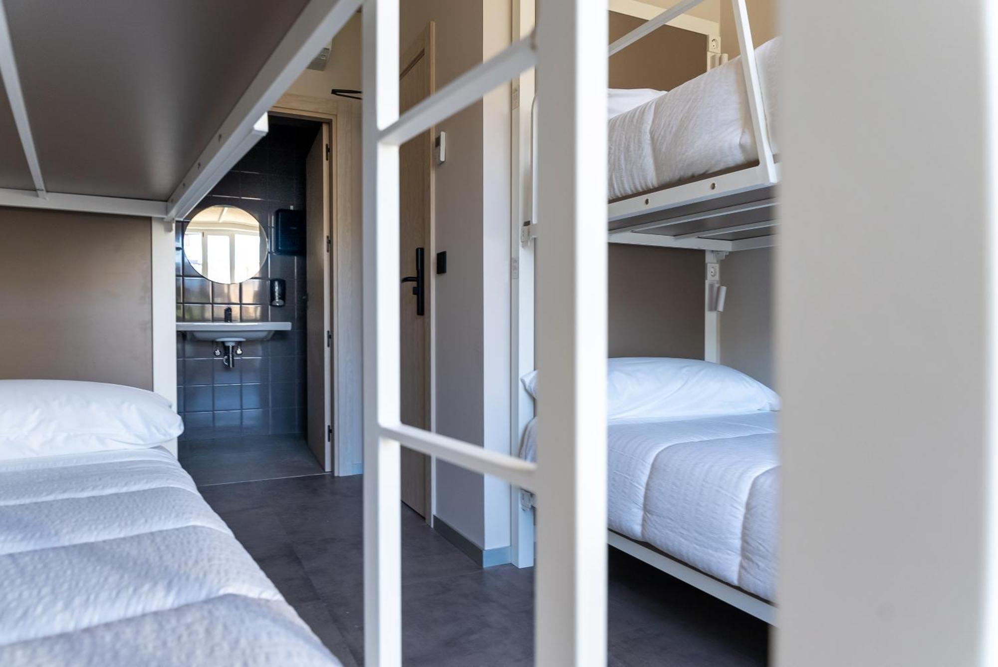 Lamia Bbk Women Hostel-Solo Mujeres Бильбао Экстерьер фото